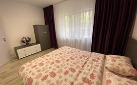 Grove Apartment